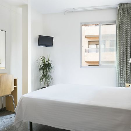 Hotel Climent Barcellona Esterno foto