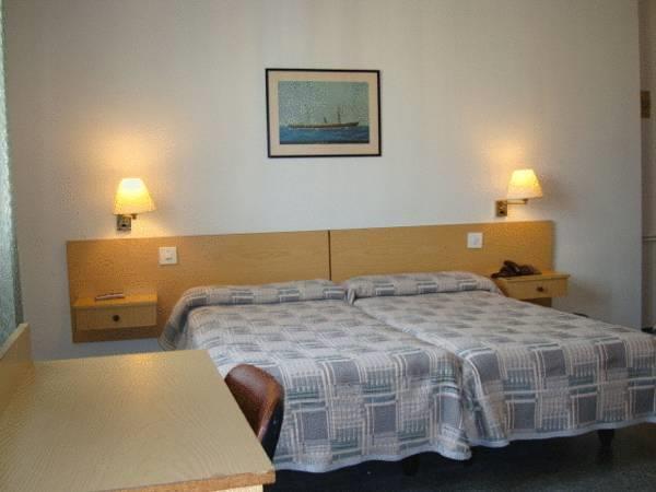 Hotel Climent Barcellona Esterno foto
