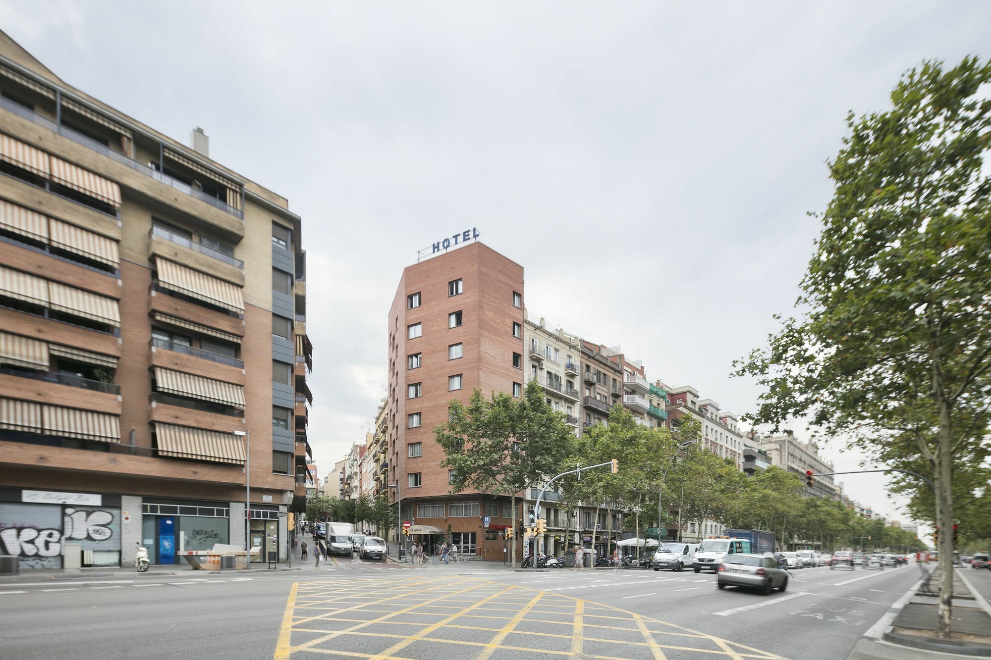 Hotel Climent Barcellona Esterno foto